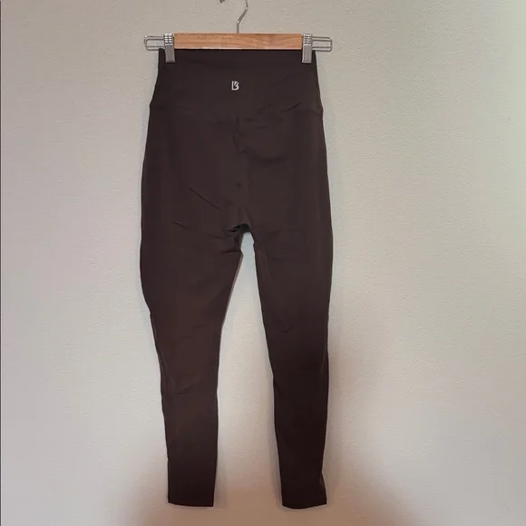 BuffBunny Legacy Leggings - Picture 1 of 3